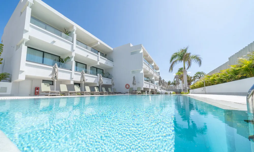 vista piscina Relaxia Relaxia Beverly Suites