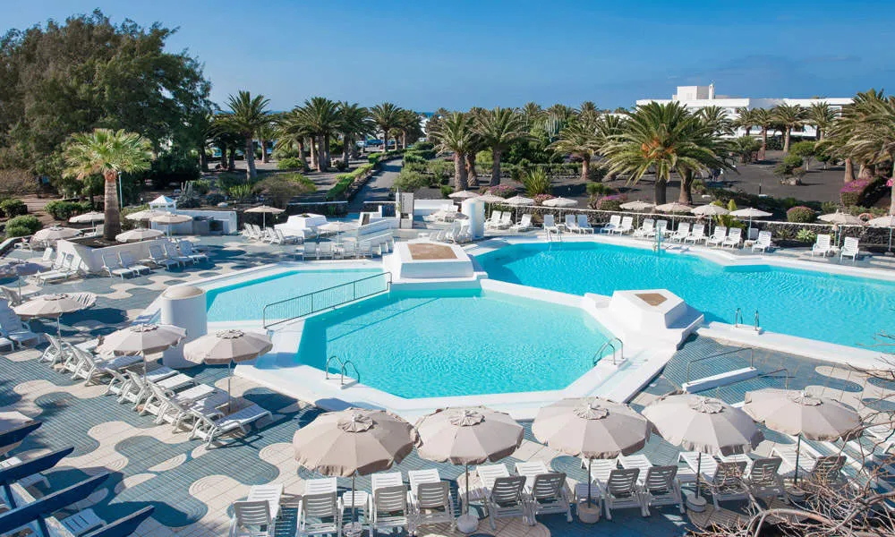 Piscinas Relaxia Olivina