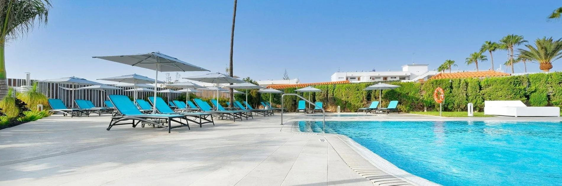 piscina relaxia los girasoles