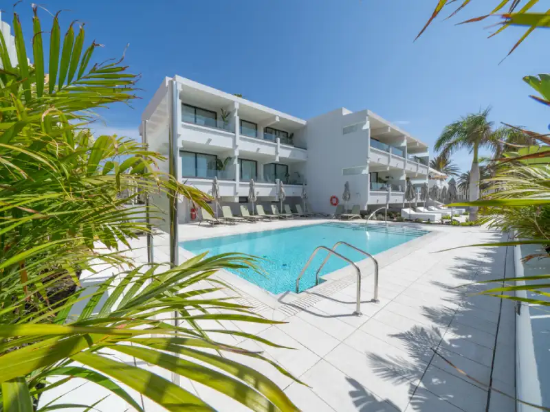relaxia beverly suites