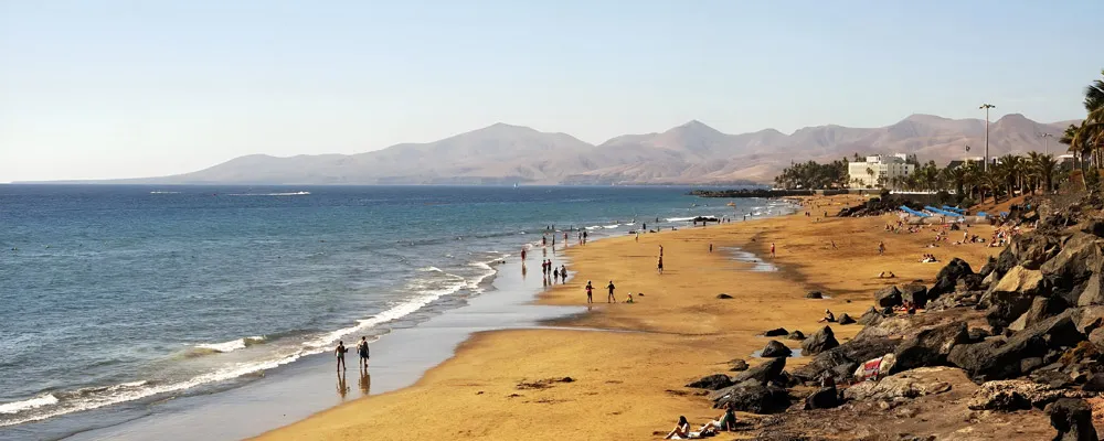 puerto del carmen beach