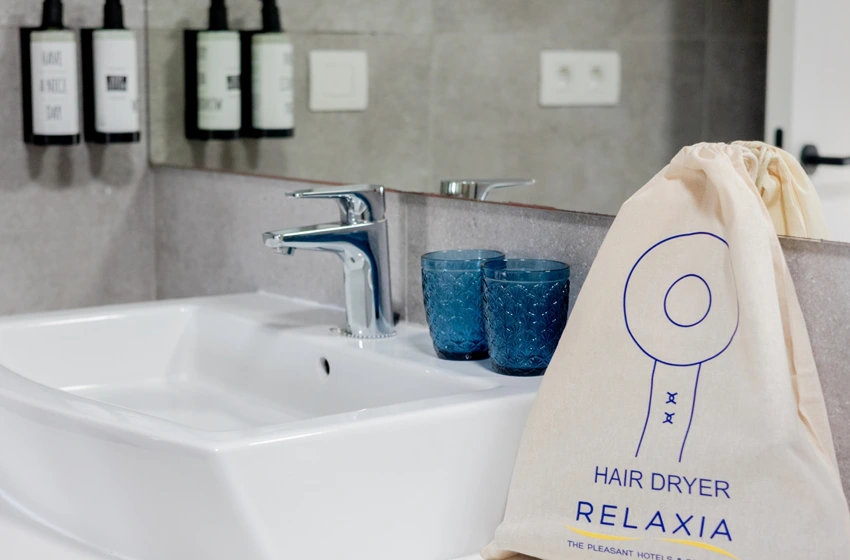 Relaxia Style bungalow bathroom interior